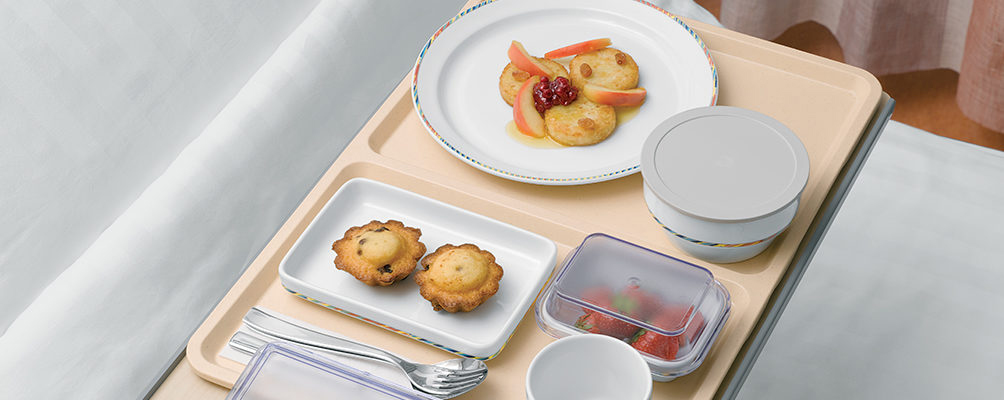 Choose crockery and trays adapted to the needs of your establishment.